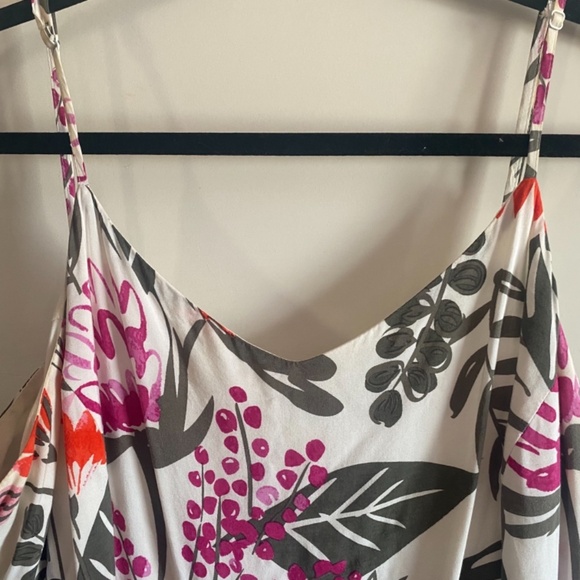 Old Navy Floral Dress - Picture 2 of 8